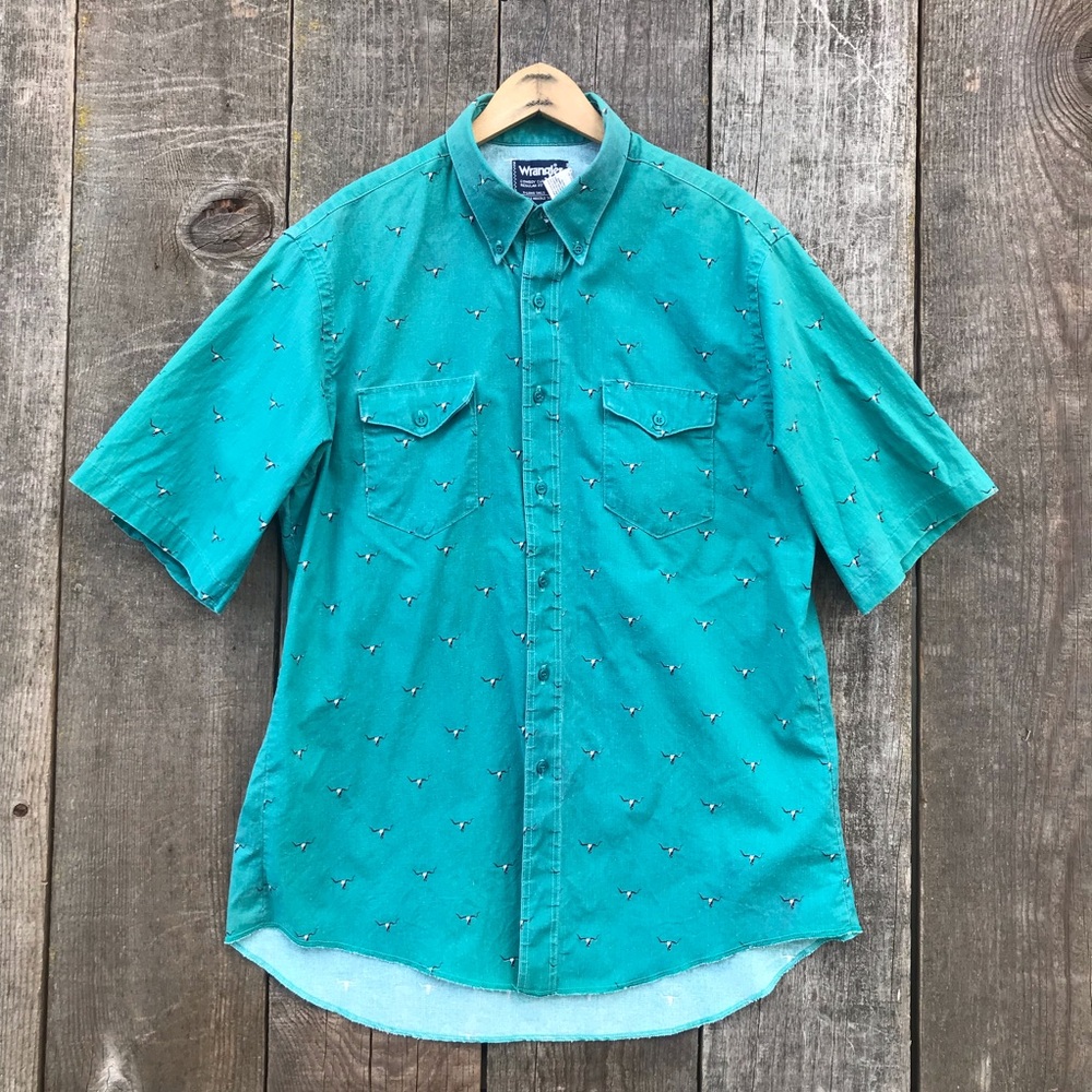 VTG 90s Wrangler USA Made Short Sleeve Western Cow Skull Print Shirt 17